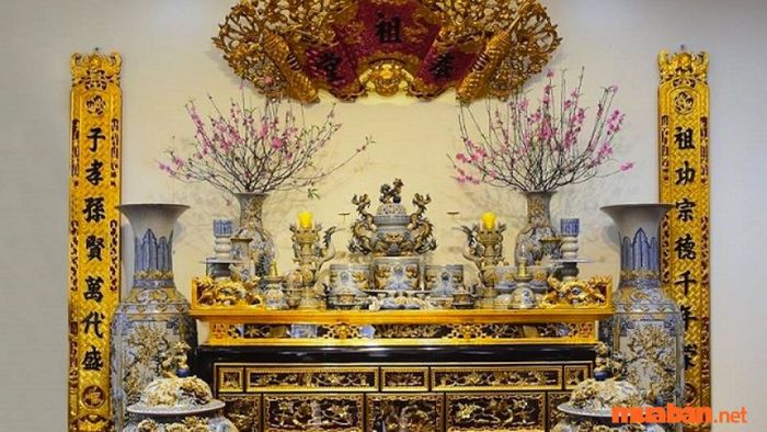 Hướng bàn thờ phù hợp với tuổi Bính Tuất