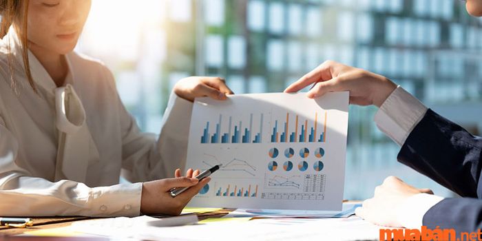 Kỹ năng sử dụng máy tính là yếu tố không thể thiếu đối với kế toán tài chính.