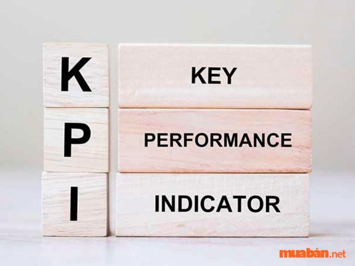 KPI là gì? KPI là từ viết tắt của Key Performance Indicator trong tiếng Anh, có nghĩa là chỉ số đo lường hiệu quả công việc.