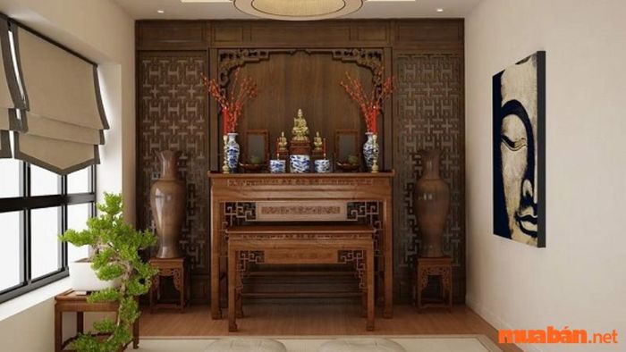 Nên đặt bàn thờ theo nguyên lý “tọa cát hướng cát” để mang lại may mắn và tài lộc cho gia chủ.