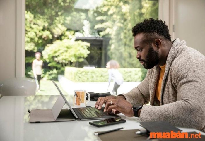 WFH là gì? Những lợi ích và hạn chế của mô hình làm việc từ xa bạn cần nắm rõ