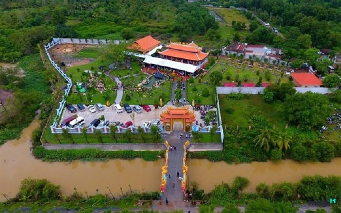 Nhà đẹp của nghệ sĩ Hoài Linh - Một công trình tinh tế và đẳng cấp.