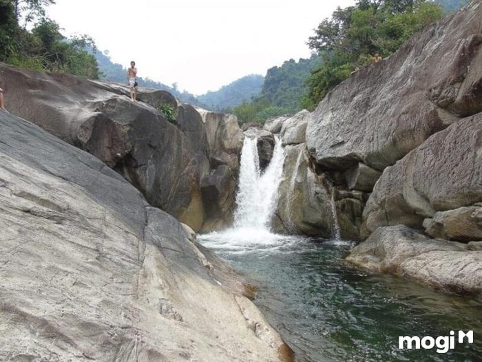 Khám Phá Khu Du Lịch Tà Đùng - Một Trải Nghiệm Đầy Mới Mẻ