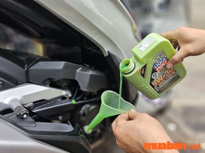 Thời gian thay nhớt cho xe tay ga là bao lâu một lần?