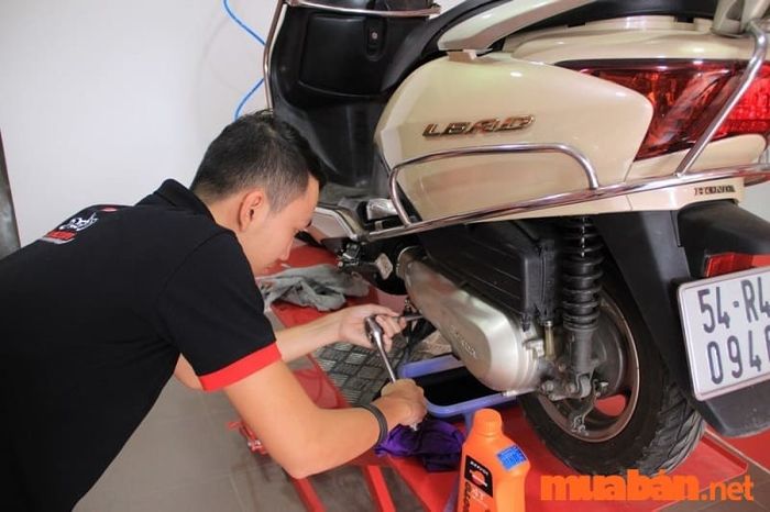 Thời gian thay nhớt cho xe tay ga là bao lâu một lần?
