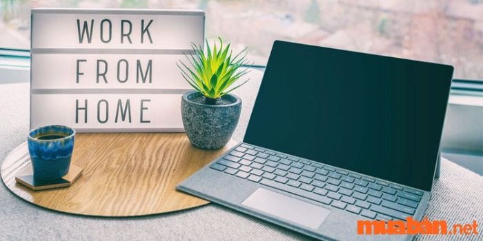 WFH là gì? Những điểm mạnh và điểm yếu của hình thức làm việc từ xa mà bạn cần biết.