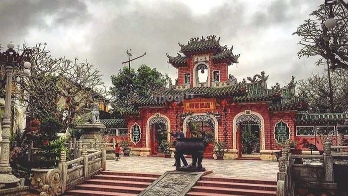 Cổng Tam Quan hùng vĩ của Hội quán Phúc Kiến - Nguồn: Internet