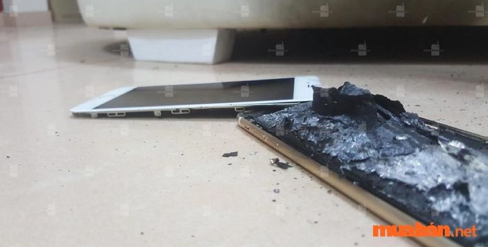 Nút nguồn điện thoại bị liệt