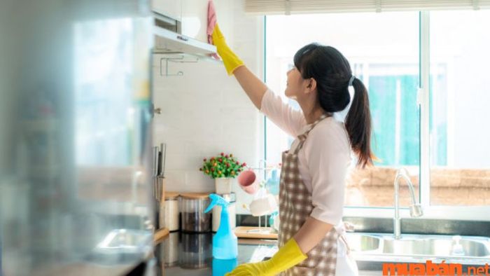 có nên thuê người giúp việc