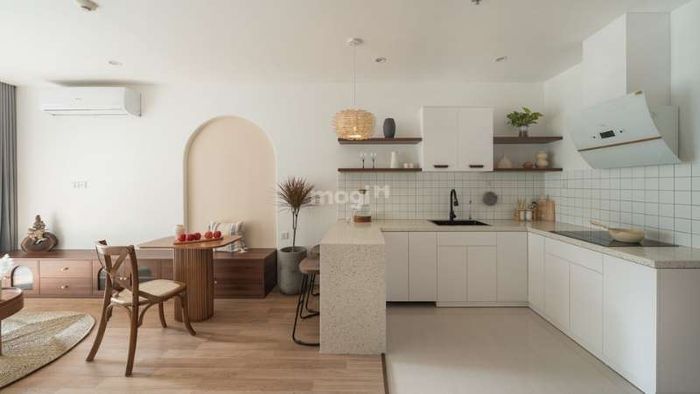 Nhà hướng Tây Bắc không nên đặt bếp dưới xà ngang để tránh những tác động xấu đến sức khỏe và phong thủy gia đình.