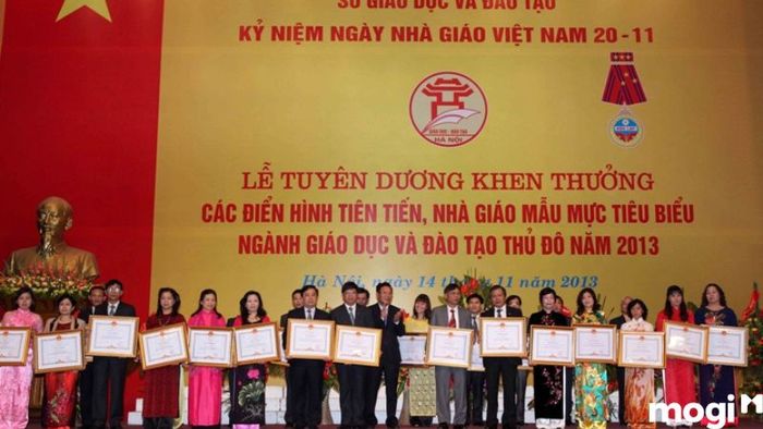 Ngay-Nha-giao-Viet-Nam-11
