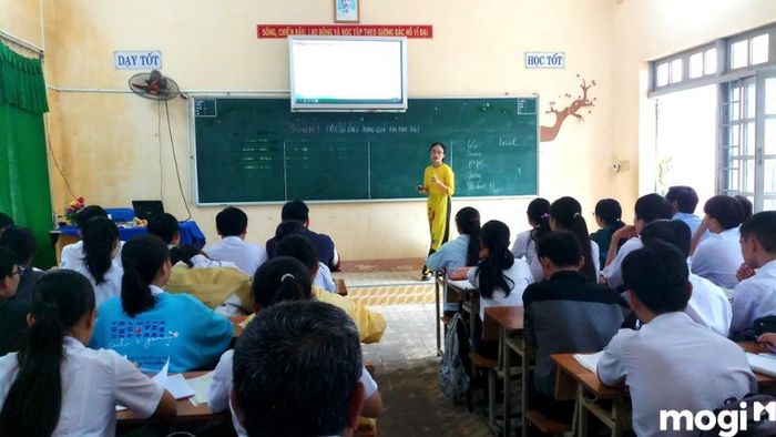 Ngay-Nha-giao-Viet-Nam-9