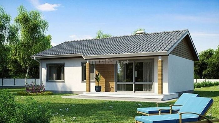 Sân vườn được thiết kế tối giản, tạo ra một không gian thoáng đãng và rộng rãi