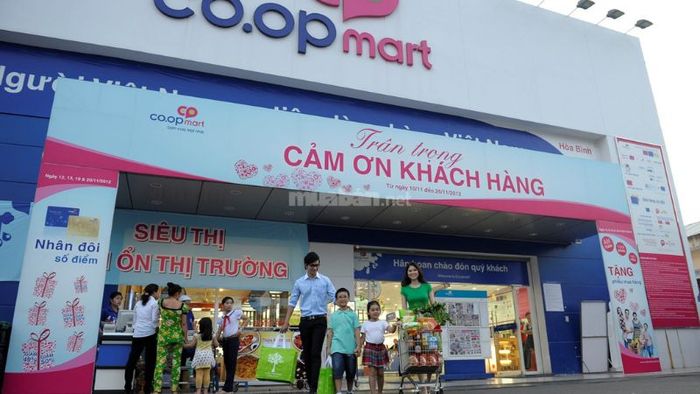 Các khu chợ, khu vực mua sắm quanh vòng xoay Trung Lương