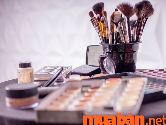 học nghề makeup
