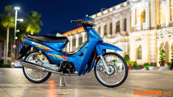 Wave 110 độ kiểng với kiểu dáng đơn giản nhưng vẫn rất ấn tượng