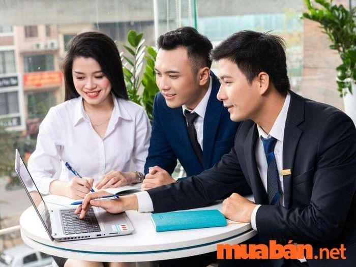 Consultant là gì? Những kỹ năng thiết yếu mà một tư vấn viên cần trang bị