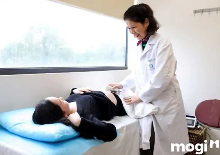 Cách chữa nấc cụt hiệu quả. Khi nào cần gặp bác sĩ khi bị nấc cụt?