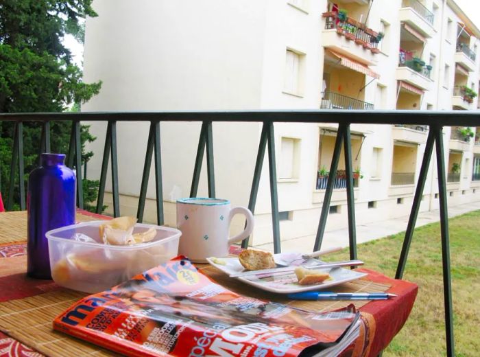 My mornings were typically spent sipping café au lait, nibbling on a baguette with cheese, and flipping through French magazines. Over the course of the season, I lived in four different apartments. The last one cost me €250 a month.