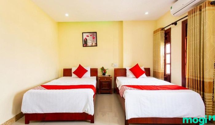 Nhà nghỉ thường cung cấp ít dịch vụ và tiện ích hơn so với khách sạn