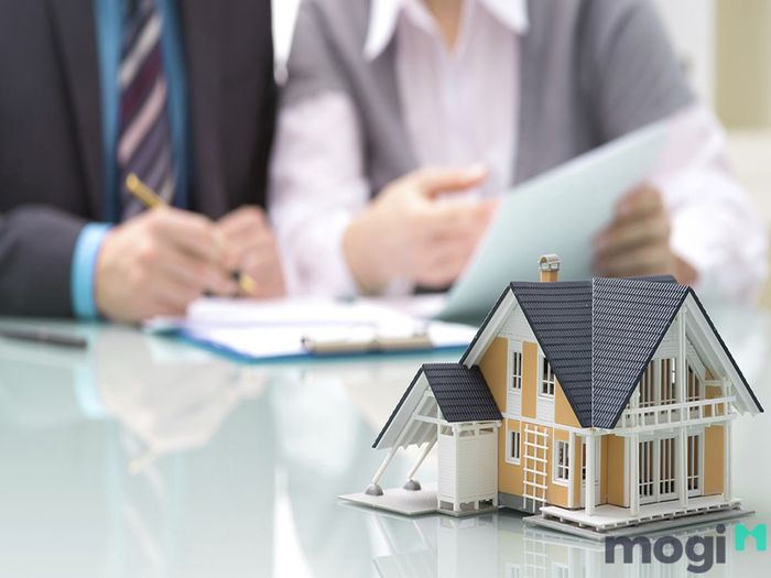 Đừng quên hoàn tất các giấy tờ mua bán một cách tỉ mỉ