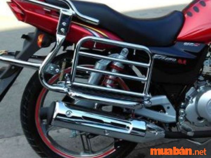 So sánh Suzuki EN150A và GZ150-A