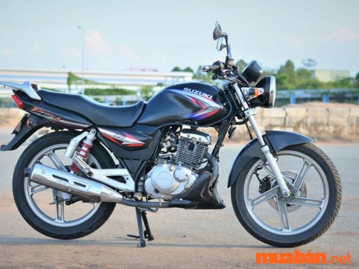So sánh Suzuki EN150A và GZ150-A