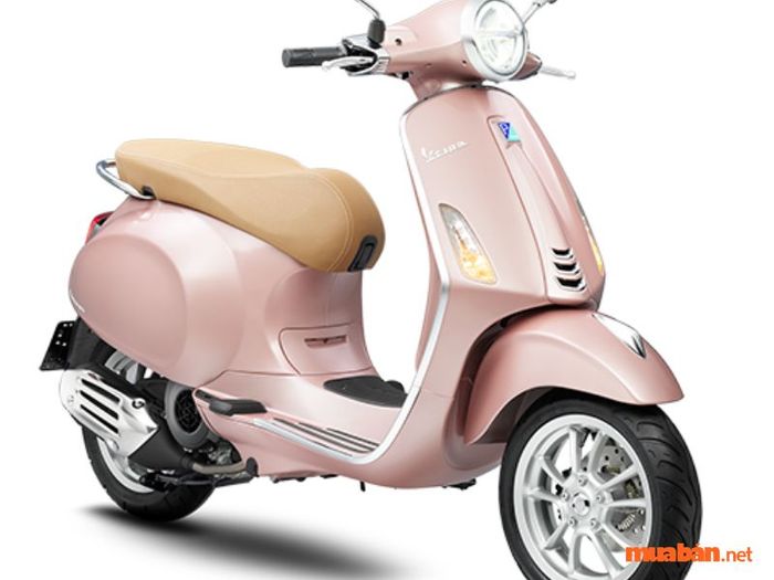 Vespa thuộc hãng nào?