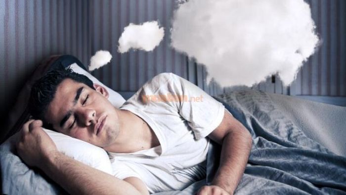 Giải mã giấc mơ thấy người đã mất: Liệu có phải điềm lành hay điềm dữ?