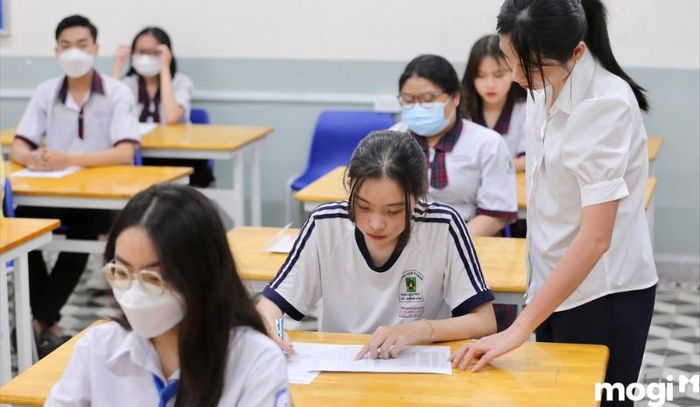 Tránh cắt tóc trước kỳ thi cử