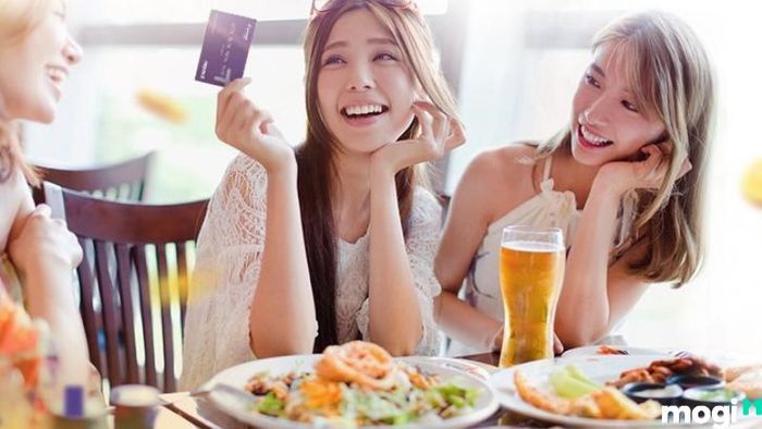 Hiện tượng nóng tai phải từ 5h đến 7h