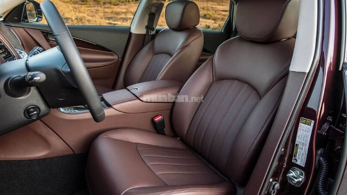 Bọc ghế da cho xe VF3 giúp gia tăng sự thoải mái và sang trọng khi ngồi, tạo cảm giác dễ chịu suốt hành trình.