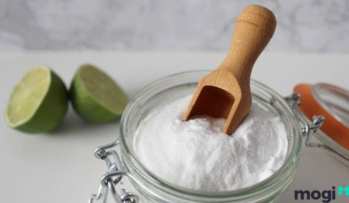 Việc đặt chén muối ở các góc nhà giúp hạn chế những điều tiêu cực, mang lại sự bình an và thịnh vượng cho gia chủ.