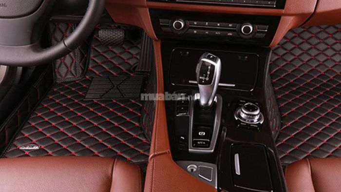 Thảm lót sàn giúp bảo vệ sàn xe khỏi bụi bẩn, trầy xước, đồng thời tạo điểm nhấn trang trí cho nội thất xe VF3 thêm hoàn hảo.