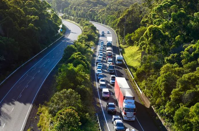 On December 13, traffic at the Queensland border surged as the state reopened to fully vaccinated domestic travelers for the first time in several months.