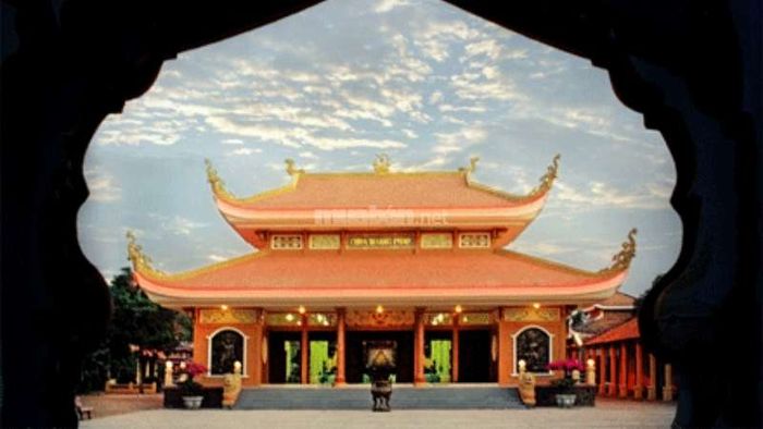 Lịch sử hình thành và phát triển của chùa Hoằng Pháp