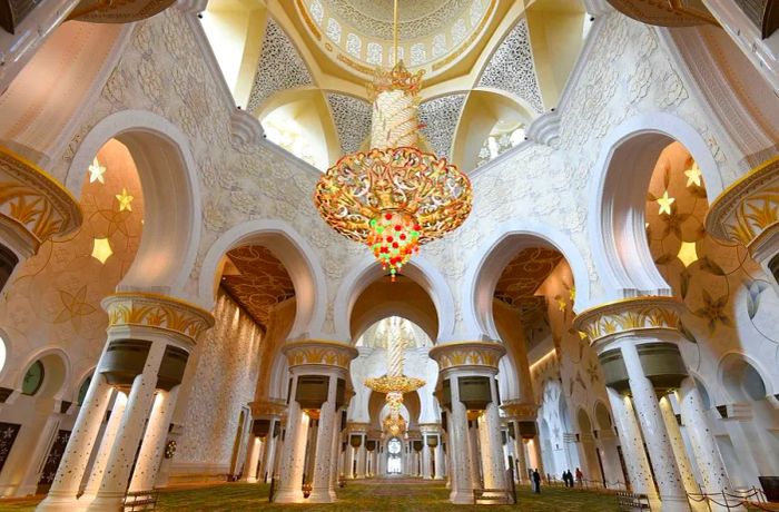 The mosque is home to seven stunning 24-carat gold-plated Swarovski crystal chandeliers.