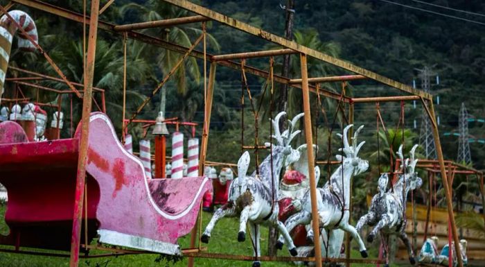 Christopher Jones, a British schoolteacher and amateur photographer, captured these haunting images of the abandoned park.