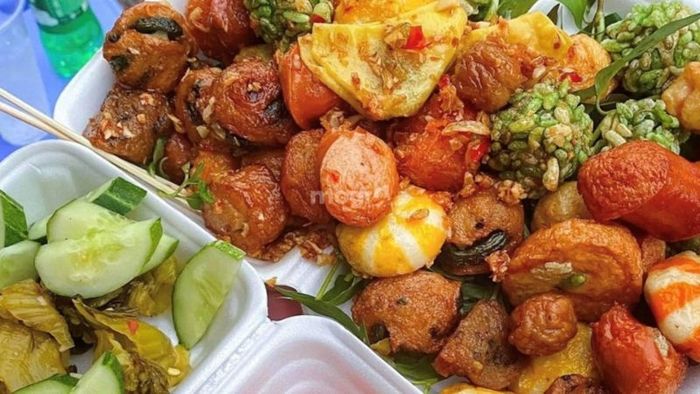 Ăn vặt quanh Hồ Con Rùa