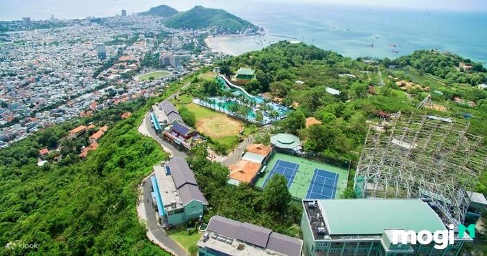 Khu Du Lịch Hồ Mây Nằm Trên Đỉnh Núi Lớn Của Vũng Tàu