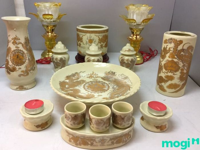 Ý nghĩa và vai trò quan trọng của việc sắp xếp bát hương đúng cách