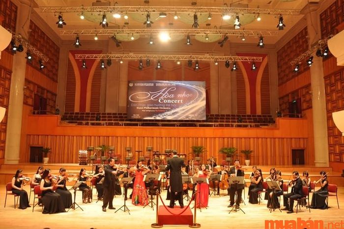 Buổi biểu diễn tại Học viện Âm nhạc Quốc gia Việt Nam