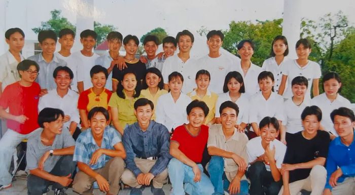 The first-ever KOTO graduating class in 1999.