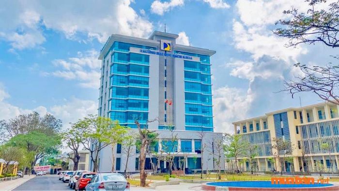 Chuyên ngành Tin học xây dựng của Kỹ thuật xây dựng giúp sinh viên tự tin tham gia các chương trình học bổng tại các trường đại học nổi tiếng toàn cầu, với sự giúp đỡ từ các giảng viên giàu kinh nghiệm trong ngành.