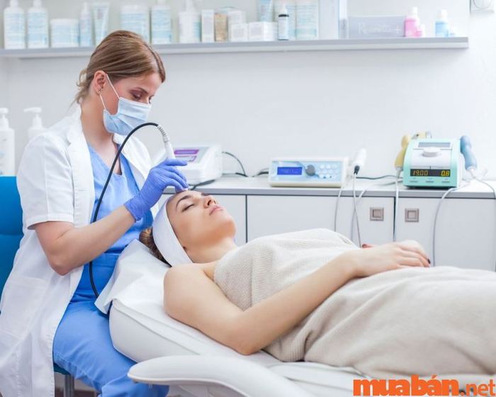 Ngành học của bác sĩ da liễu là gì?