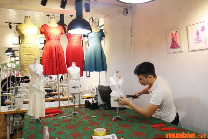 Ngành thiết kế thời trang mở ra nhiều cơ hội và hướng đi đa dạng cho sự nghiệp của bạn.