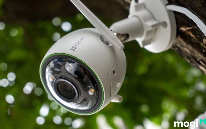 Hệ thống camera giám sát an ninh giúp duy trì sự an toàn cho khu trọ và khách thuê, từ đó mang lại một không gian sống ổn định và tin cậy.