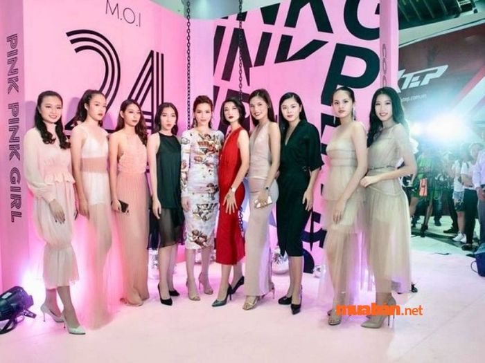 Hiện nay, có rất nhiều trung tâm đào tạo mẫu ảnh uy tín với chương trình học chất lượng, giúp bạn phát triển nghề nghiệp nhanh chóng.