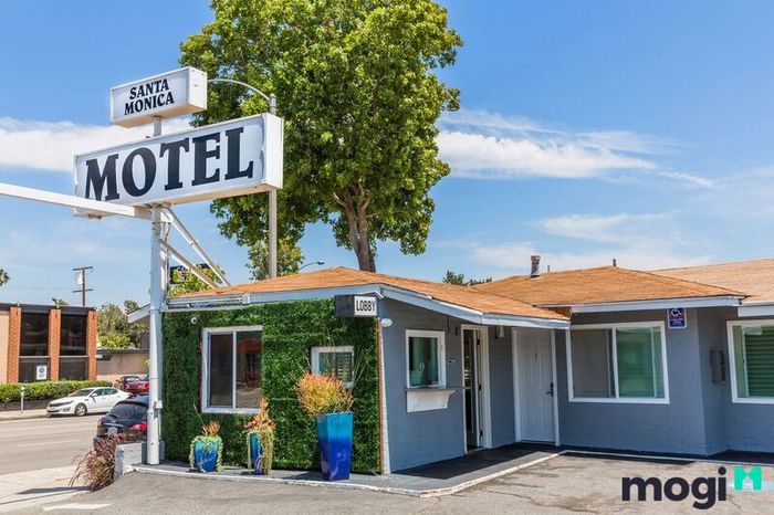 Motel có quy mô nhỏ và vừa, thường chỉ có từ 10 đến 20 phòng