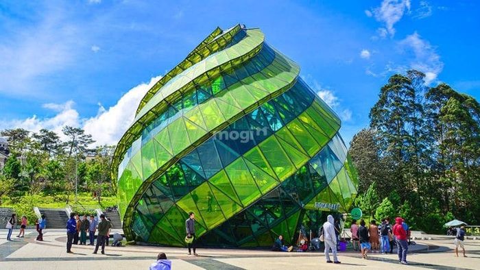 Quảng trường Lâm Viên – điểm đến ‘sống ảo’ nổi bật tại Đà Lạt – Nguồn ảnh: Sưu tầm